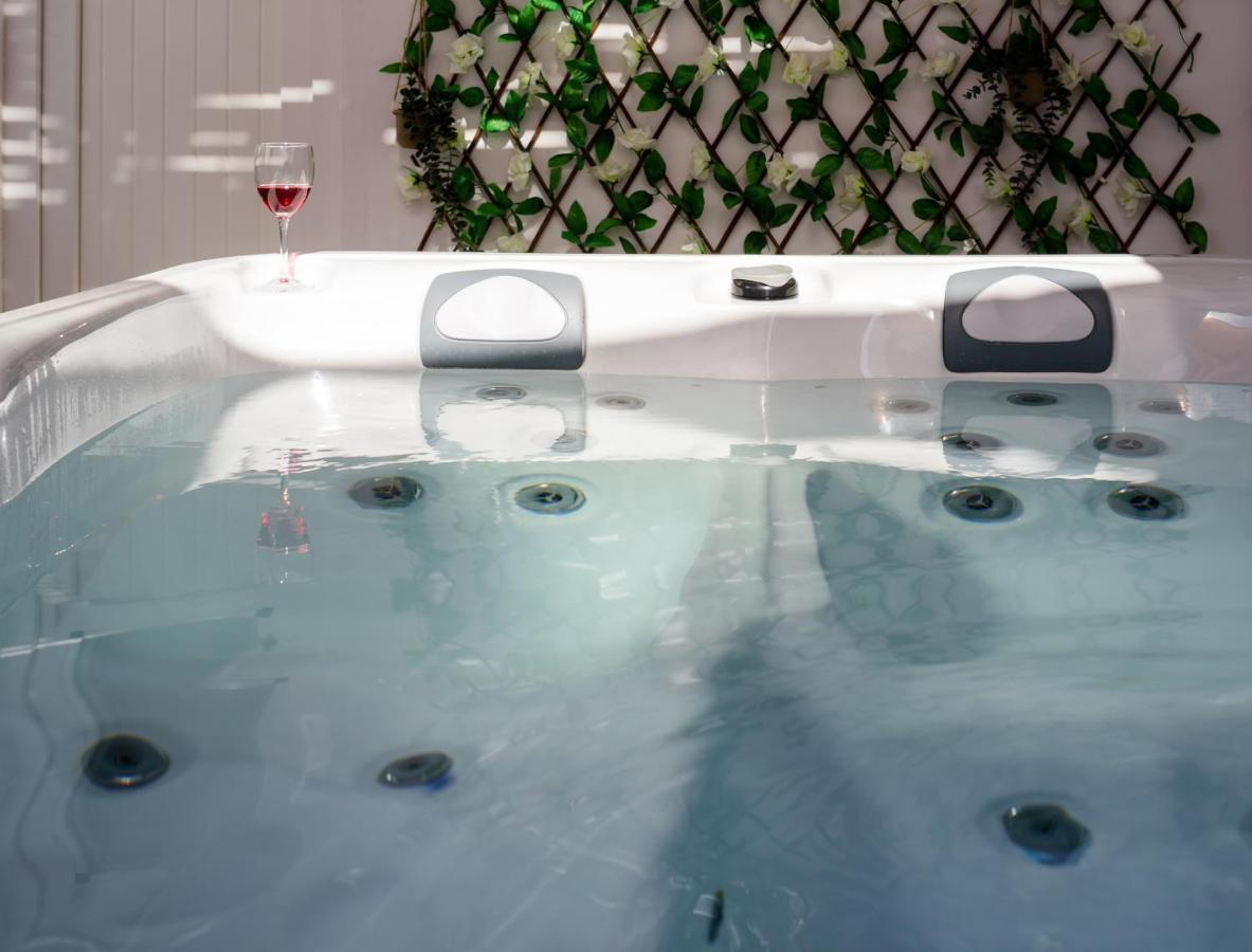 Heart Of Oia - Private House With Jacuzzi Apartment Exterior foto